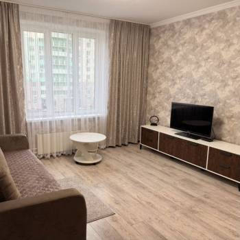 Сдается 1-комнатная квартира, 37 м²