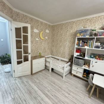 Продается 1-комнатная квартира, 44 м²