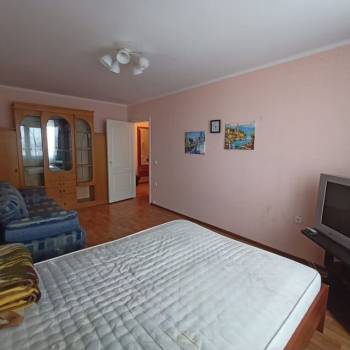 Сдается 1-комнатная квартира, 38 м²