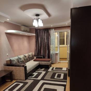 Сдается 1-комнатная квартира, 45 м²