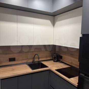 Продается 1-комнатная квартира, 35 м²