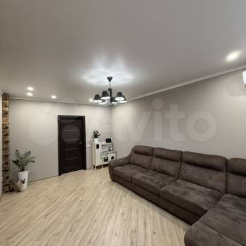 Продается 2-х комнатная квартира, 77 м²