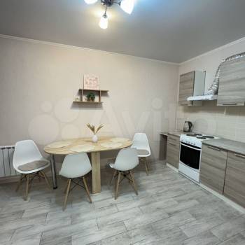 Сдается 1-комнатная квартира, 44 м²