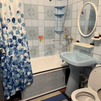 Сдается Многокомнатная квартира, 56 м²