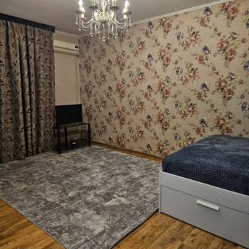 Сдается 1-комнатная квартира, 42 м²