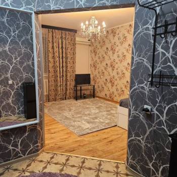 Сдается 1-комнатная квартира, 42 м²