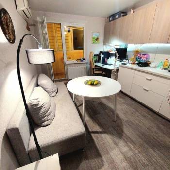 Сдается 1-комнатная квартира, 50 м²