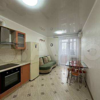 Сдается 1-комнатная квартира, 44 м²