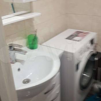 Продается 1-комнатная квартира, 43 м²