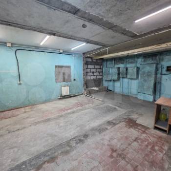 Сдается Нежилое помещение, 193 м²