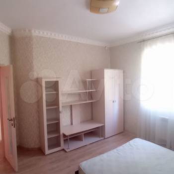 Сдается 2-х комнатная квартира, 75 м²