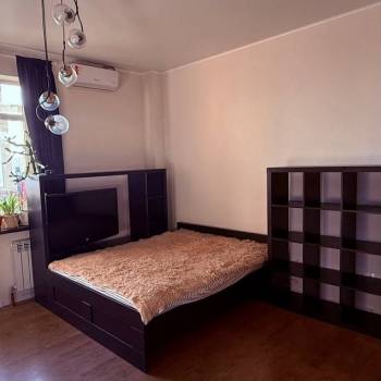 Продается 1-комнатная квартира, 37,4 м²