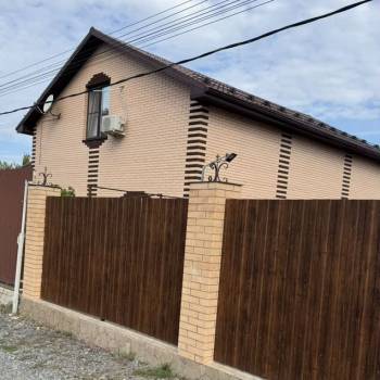 Продается Дом, 201 м²