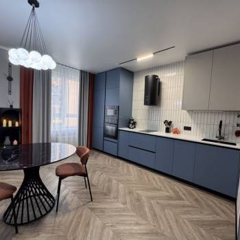 Продается 1-комнатная квартира, 32 м²