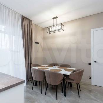 Продается Дом, 180 м²