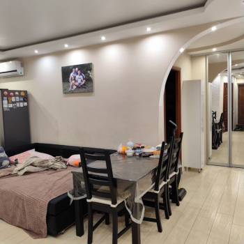 Продается 3-х комнатная квартира, 58,4 м²