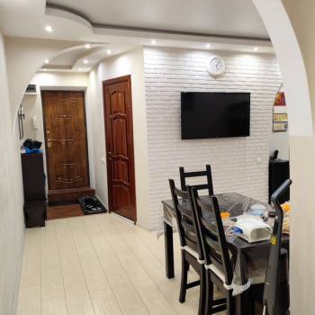 Продается 3-х комнатная квартира, 58,4 м²