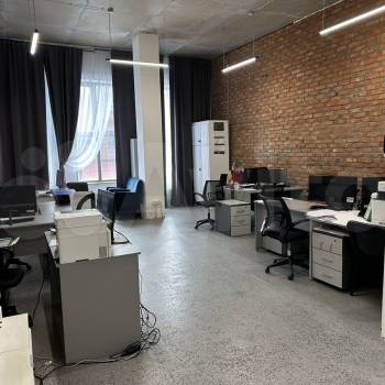 Сдается Нежилое помещение, 550 м²