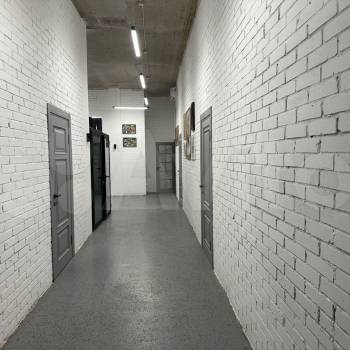 Сдается Нежилое помещение, 550 м²