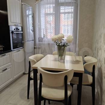 Продается 2-х комнатная квартира, 60 м²