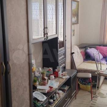 Продается 1-комнатная квартира, 42 м²