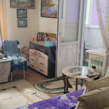 Продается 1-комнатная квартира, 42 м²