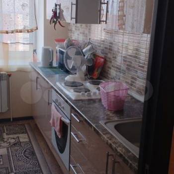 Продается 1-комнатная квартира, 42 м²