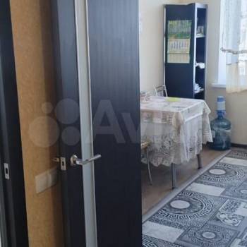 Продается 1-комнатная квартира, 42 м²