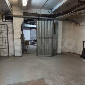 Сдается Нежилое помещение, 350 м²