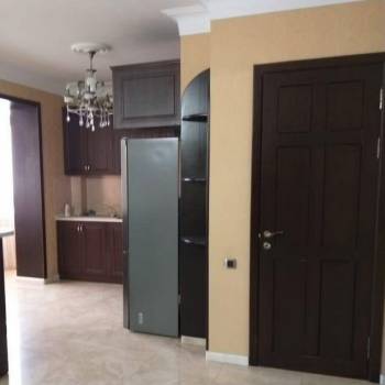 Продается 1-комнатная квартира, 68 м²