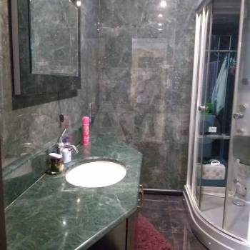 Продается 1-комнатная квартира, 68 м²