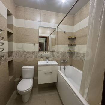 Сдается 2-х комнатная квартира, 62 м²