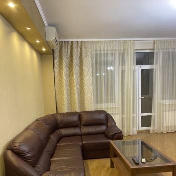 Сдается Многокомнатная квартира, 110 м²