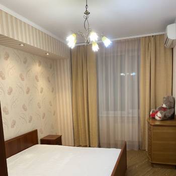 Сдается Многокомнатная квартира, 110 м²