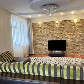 Продается 3-х комнатная квартира, 102,7 м²