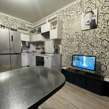 Продается 1-комнатная квартира, 41,7 м²