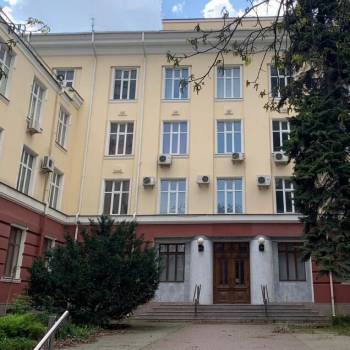 Сдается Нежилое помещение, 250 м²