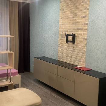 Сдается 1-комнатная квартира, 49 м²