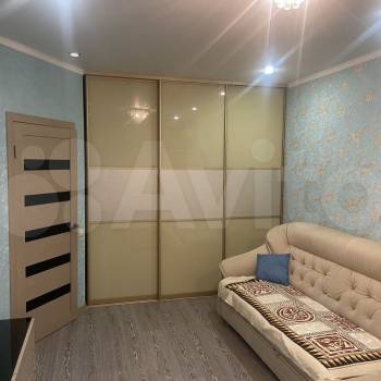 Сдается 1-комнатная квартира, 49 м²