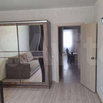 Сдается 1-комнатная квартира, 40 м²