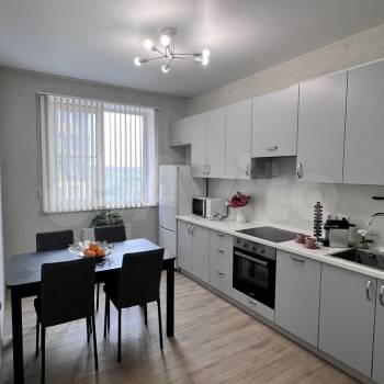 Сдается 2-х комнатная квартира, 65 м²