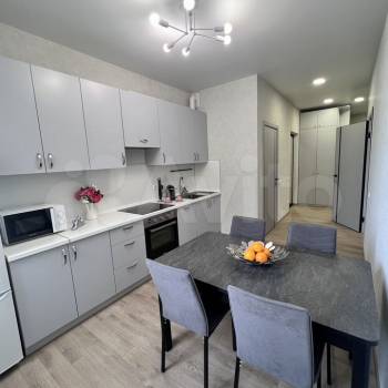 Сдается 2-х комнатная квартира, 65 м²