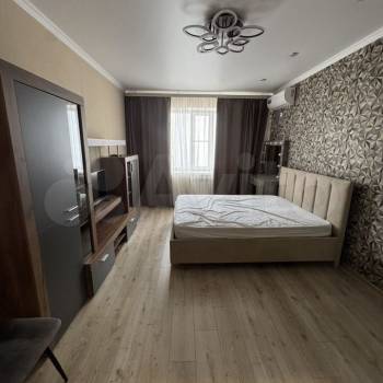 Сдается 1-комнатная квартира, 43 м²