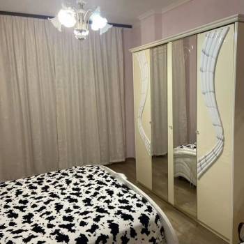 Сдается 2-х комнатная квартира, 76 м²