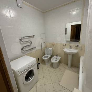 Сдается 1-комнатная квартира, 43 м²