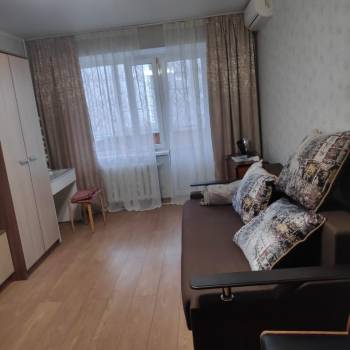 Сдается 1-комнатная квартира, 38 м²