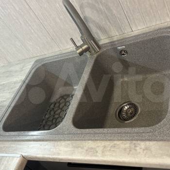 Продается 1-комнатная квартира, 40 м²