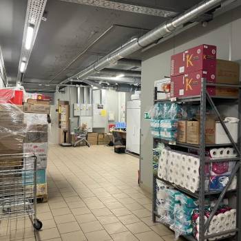 Сдается Нежилое помещение, 557 м²