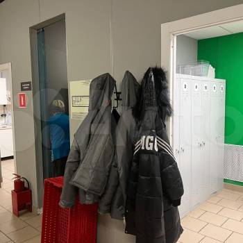 Сдается Нежилое помещение, 557 м²