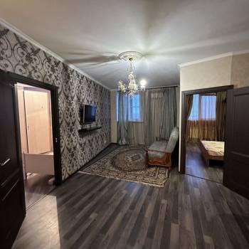 Продается 1-комнатная квартира, 55 м²